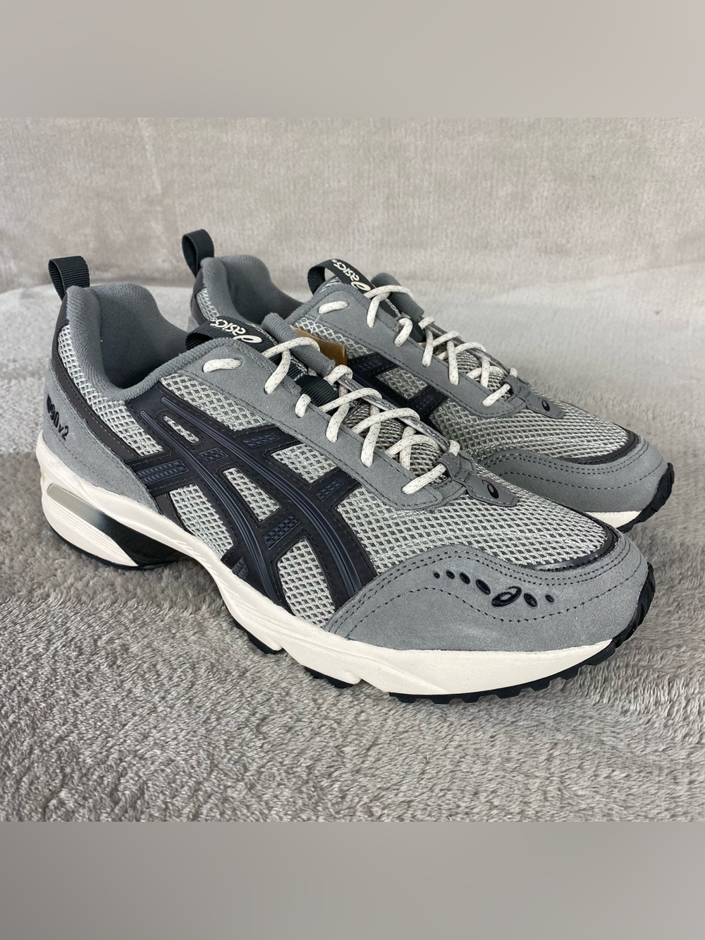 Asics 1090v2 Mens Shoes 1203A224 Size 9.5 Oyster Grey Clay Running Sneakers NEW